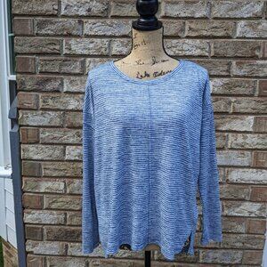 ⭐ Banana Republic blue striped modal top Small
